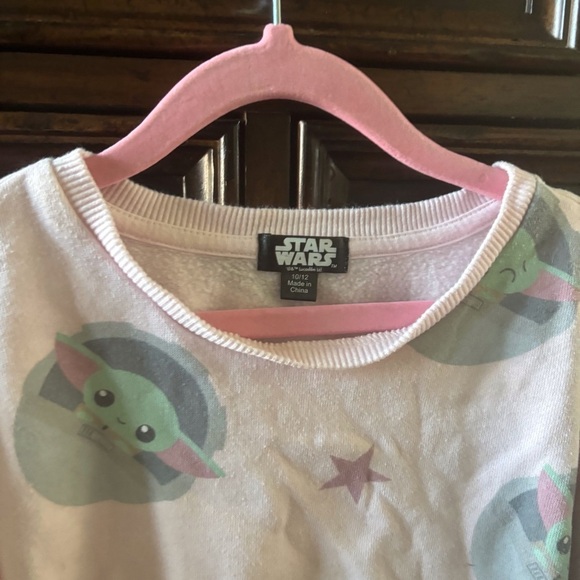 Star Wars baby Yoda pink sweatshirt in size 10/12 - Picture 3 of 7